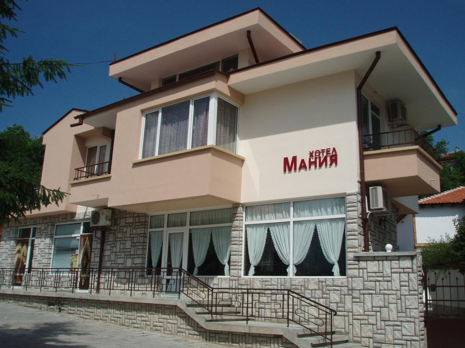 Mania Guest House Kalofer Exterior photo